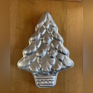 Christmas Tree Cake Pan Wilton 502-1107 Vintage Holiday 1972 Treelightful